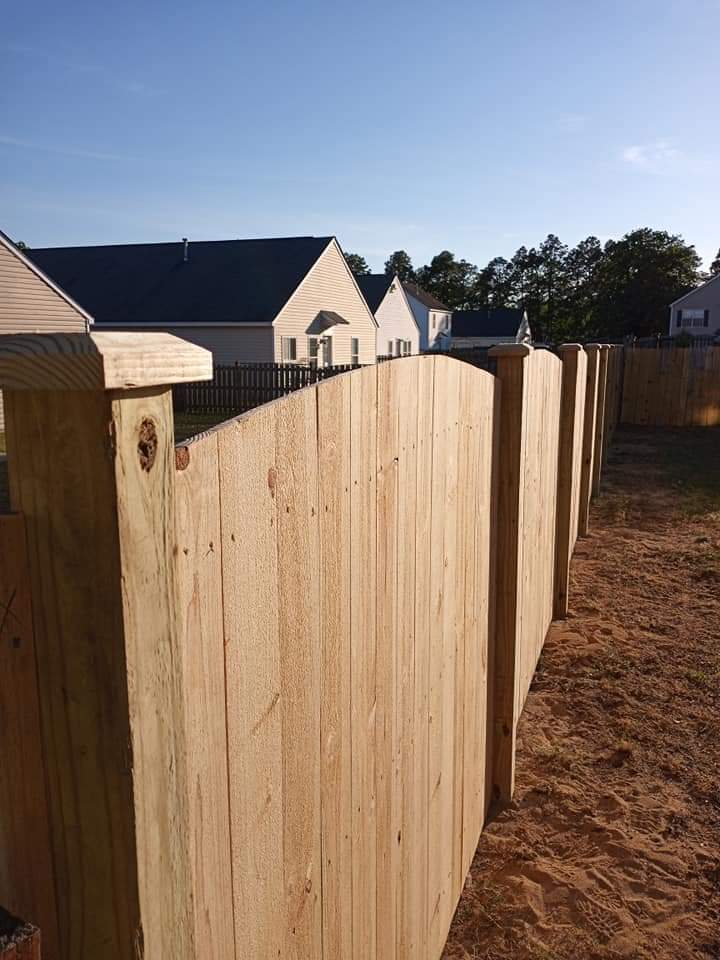 TaylorMade Fences, LLC